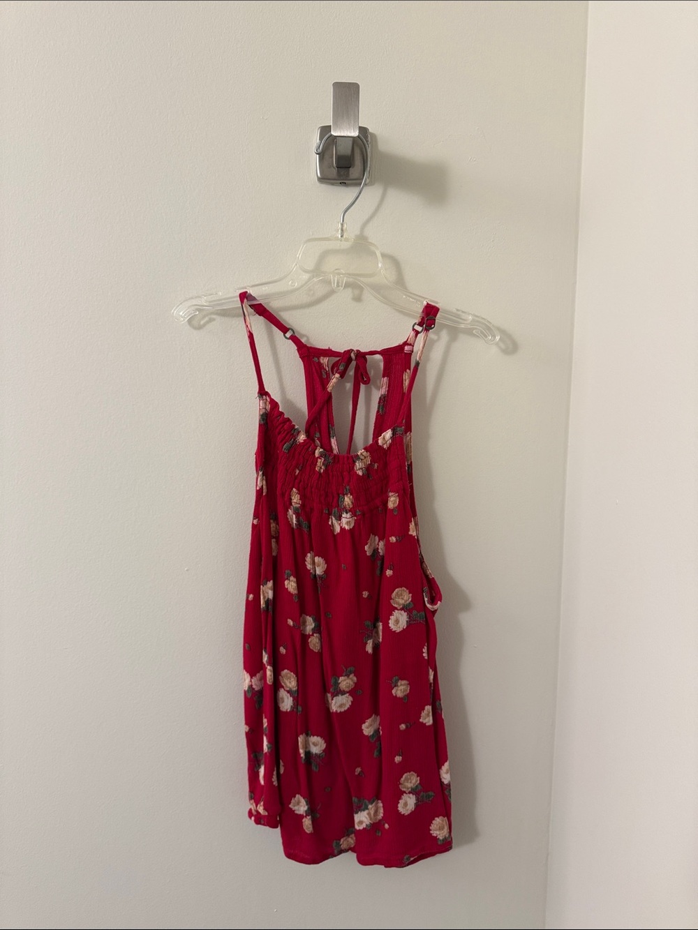 Hollister Women’s Red Floral Tank Top